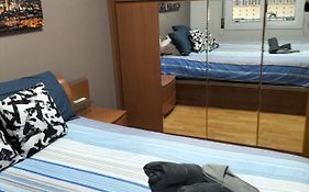 Habitacion En Piso Compartido Cerca Del Camp Nou